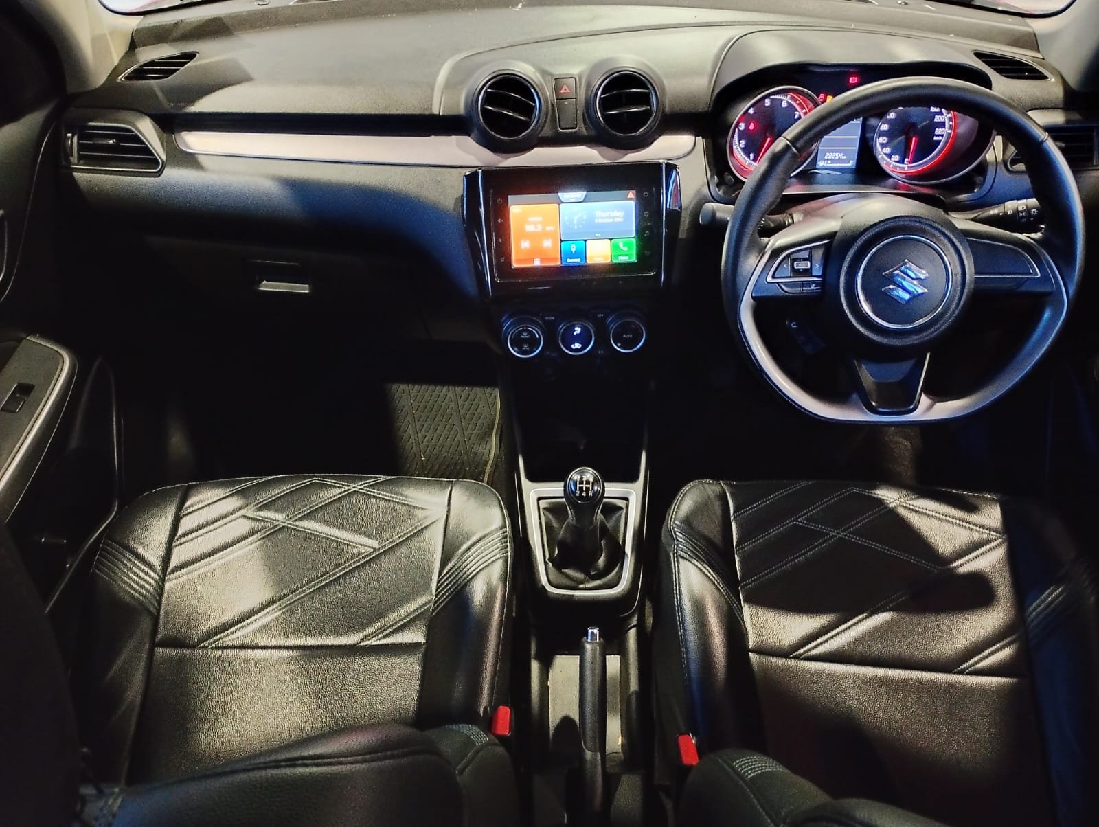 MARUTI SUZUKI SWIFT ZXI